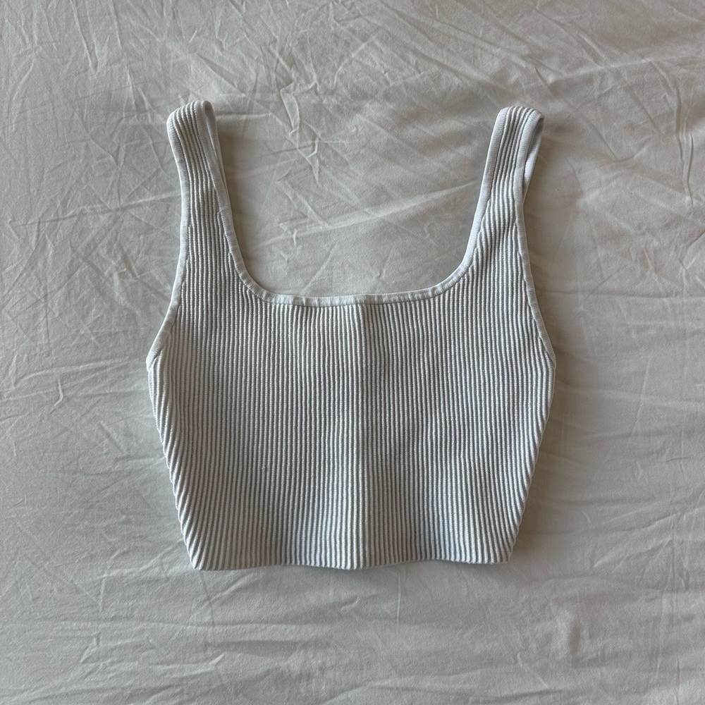Aritzia & Babaton Sculpt Knit Squareneck Cropped Tank Size XS